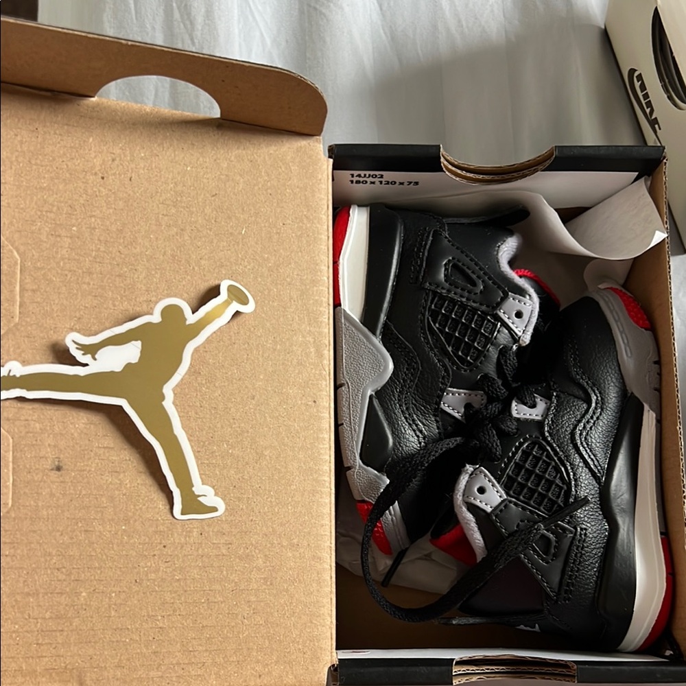 Jordan 4 retro (td) Air Jordan Black and Red Sneakers